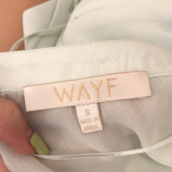 WAYF Loose Draped Top Size S - Picture 3 of 4